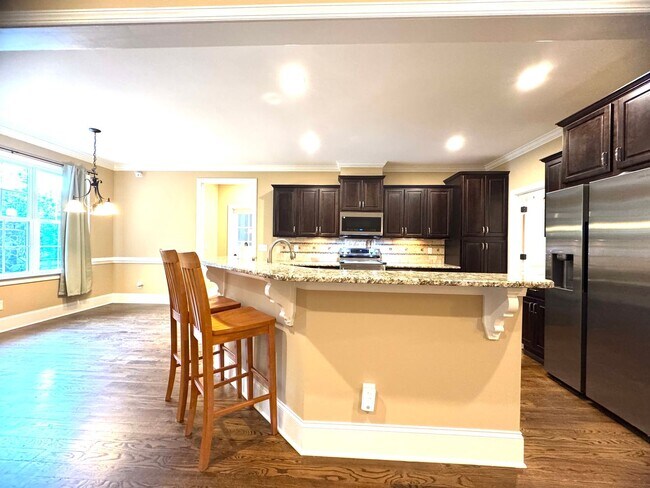Building Photo - 3658 Pleasants Ridge Dr