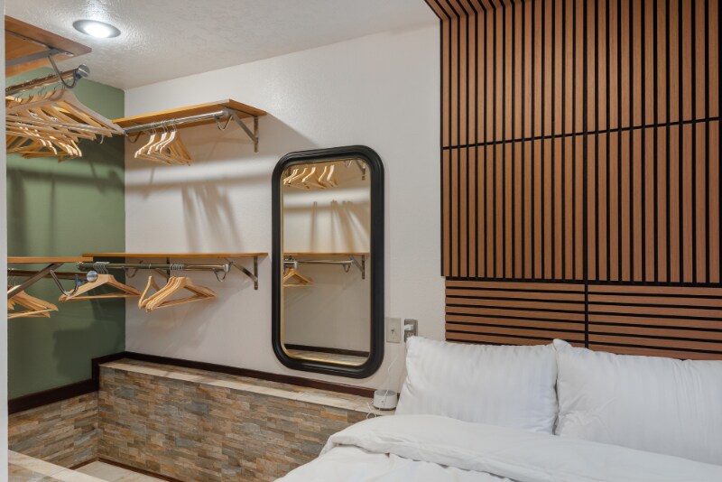 Building Photo - 3950 NE Garfield Ave.