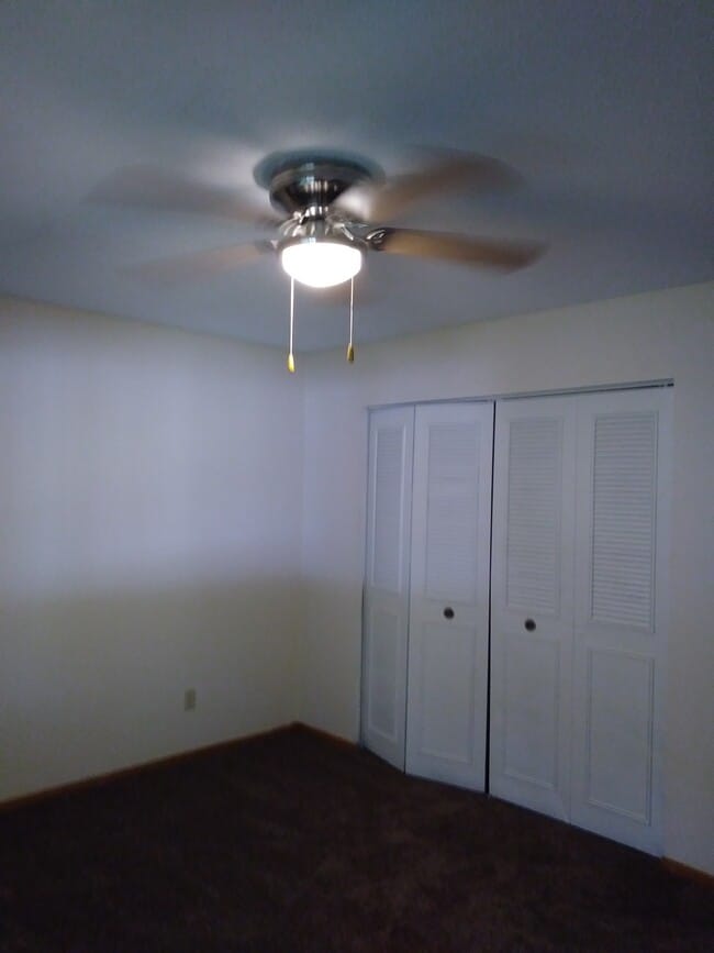 LARGE BEDROOM-NICE CLOSET - 2052 7th Ave E