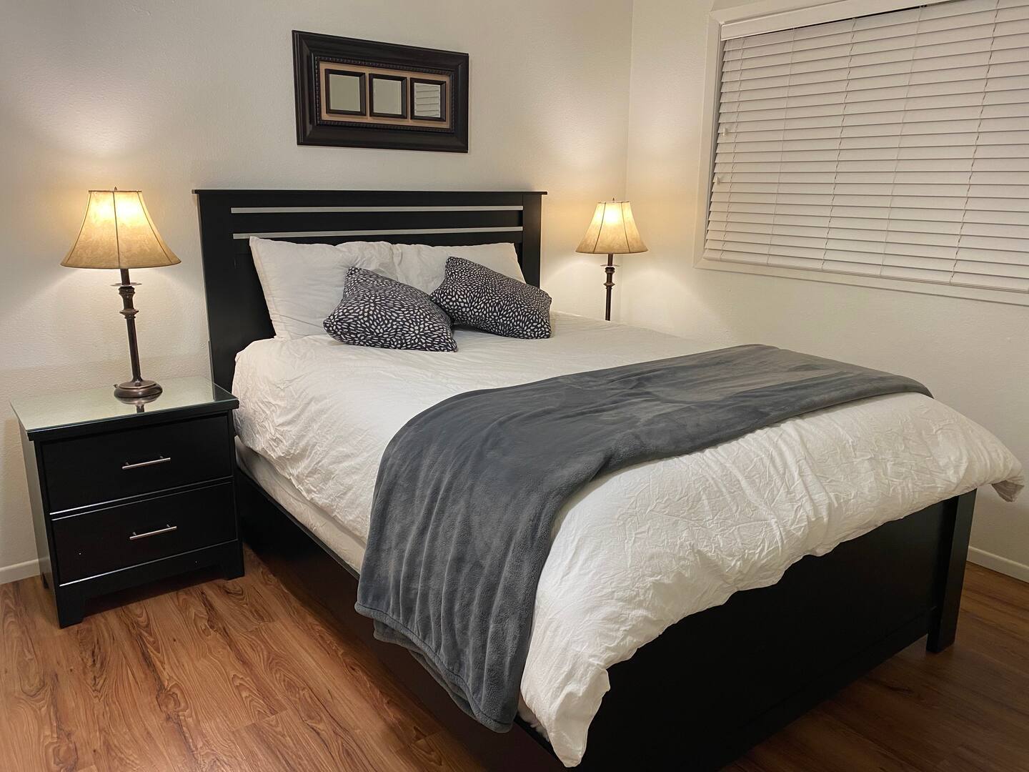 Building Photo - 4135 NW Walnut Pl