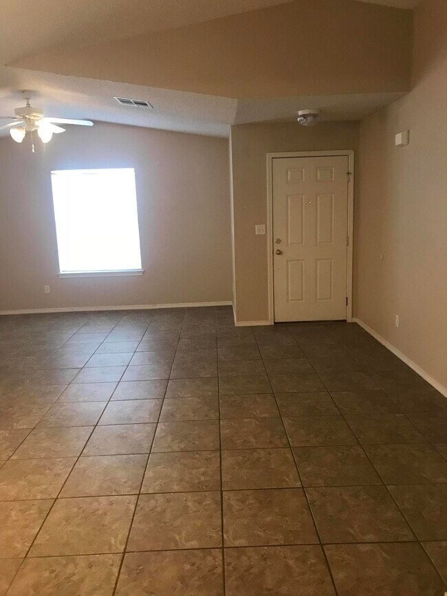 Building Photo - 14108 Volcanic Rock Dr
