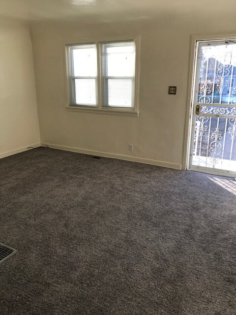 Building Photo - Englewood - 1 Bedroom, 1 Bathroom (30DE)