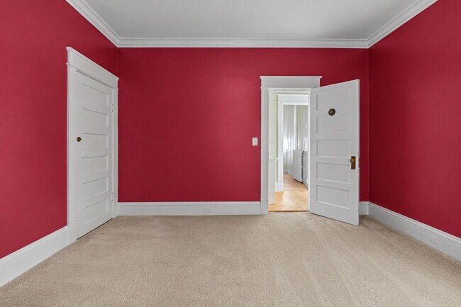 Building Photo - Timeless Ghent Home features charm and elegance in Historic Stockley Gardens