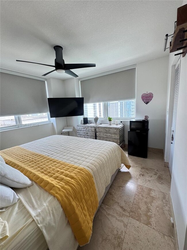 Building Photo - 31 SE 5th St