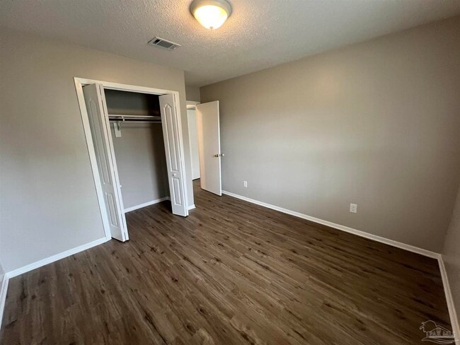 Building Photo - 9469 Sunnehanna Blvd