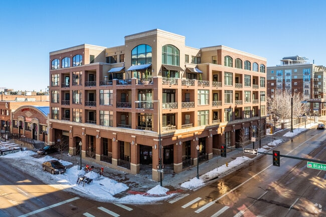 Primary Photo - Diamond Lofts