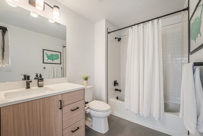 Building Photo - Stylish Town Home In Desirable Thornton Neighborhood Available on September 5, 2026