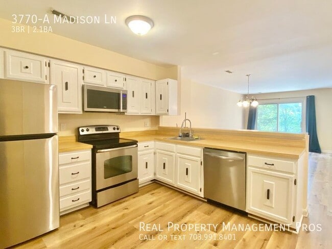 Building Photo - 3770-A Madison Ln-