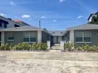 Building Photo - 505 S Westland Ave