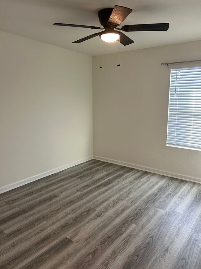 Building Photo - 4BR/2BA Gulf Shores home with community pool