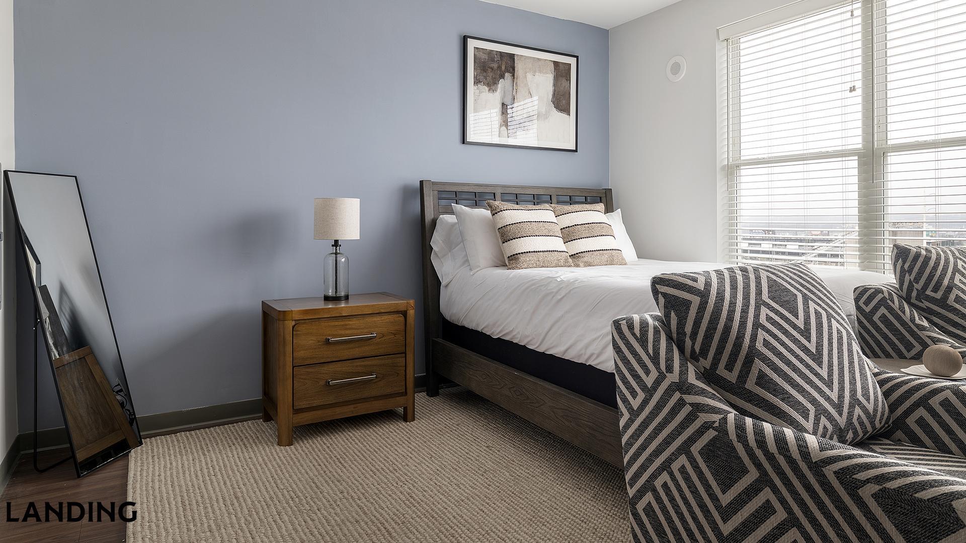 Building Photo - 302 13th St S