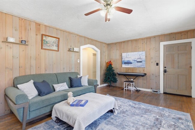 Building Photo - 51 Pollard Rd