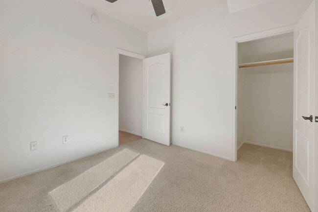 Building Photo - Beautiful 4 Bedroom 3 Bath Home in Vail