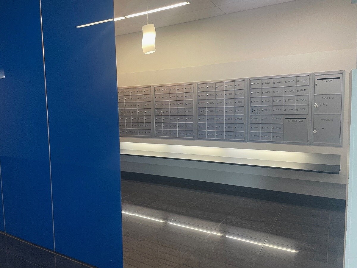 Building Photo - 8151 33rd Ave S