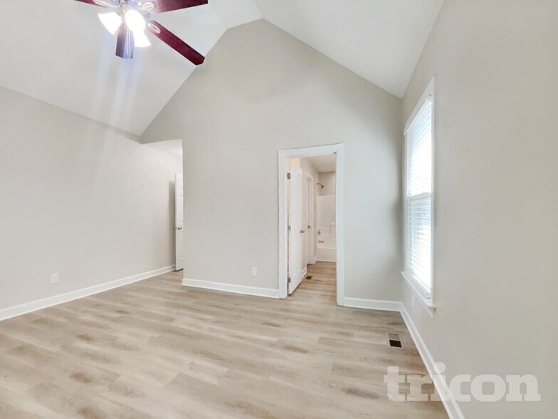 Building Photo - 237 Wexford Dr