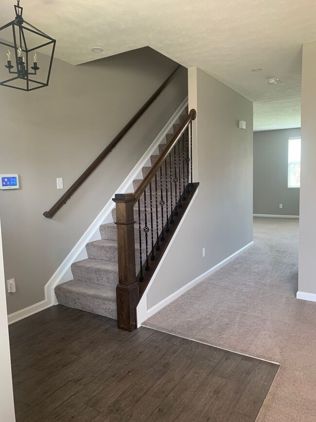 Building Photo - 3 Bedroom in Jeffersontown - Hanover Trace