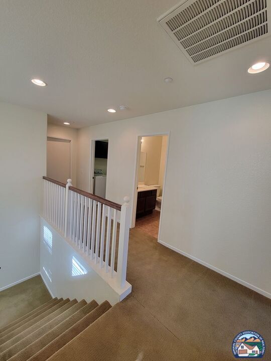 Building Photo - 642 Brewer Rd