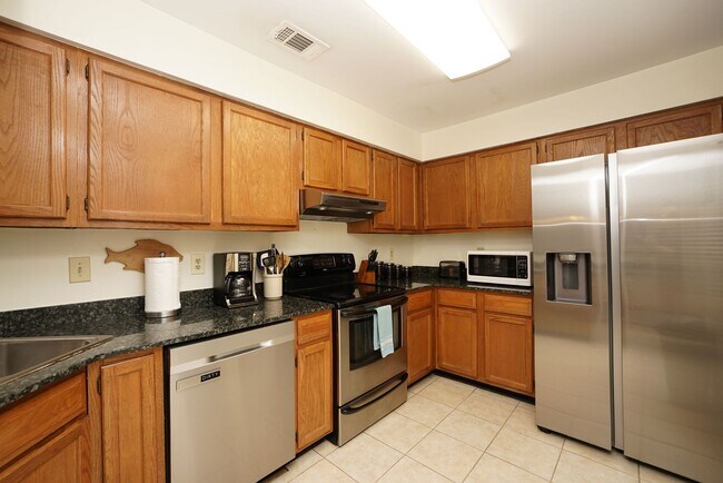 Building Photo - First Floor Condo in Bluewater Bay