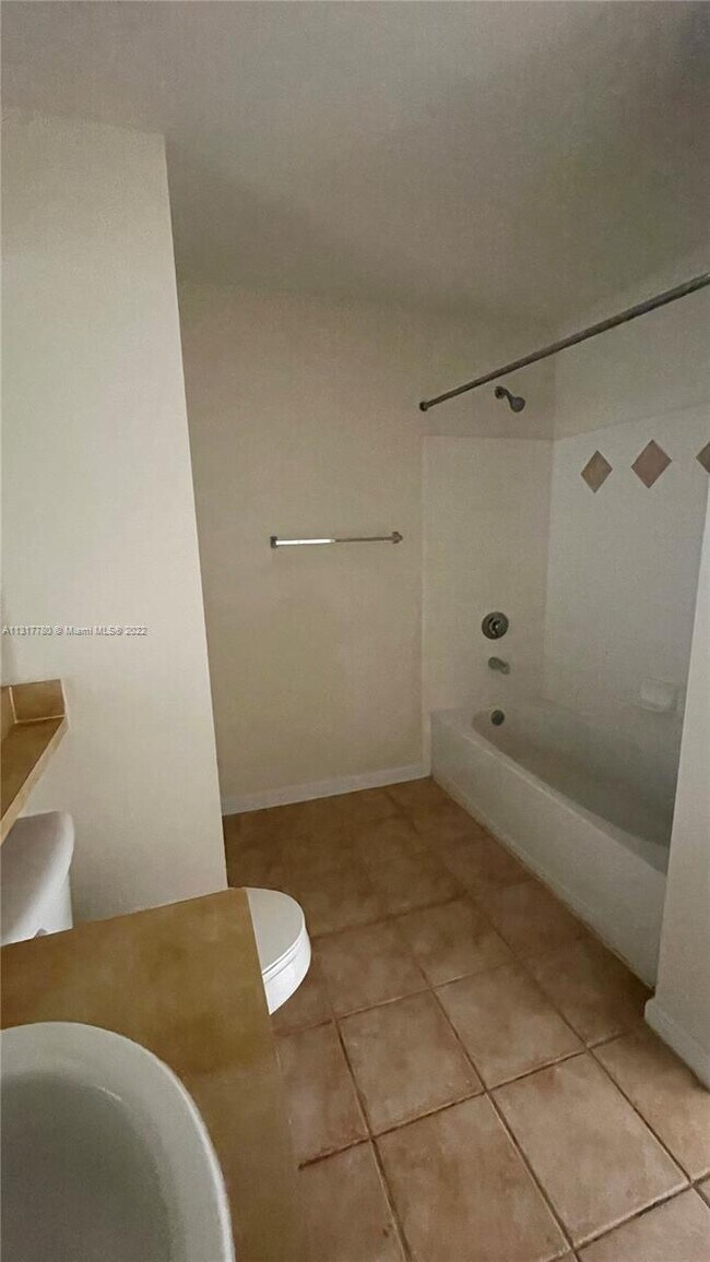 Building Photo - 9887 Baywinds Blvd