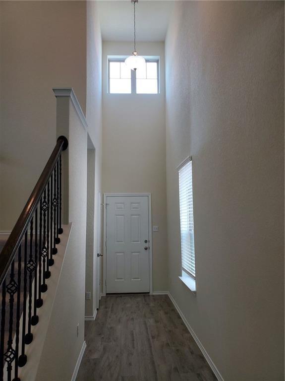 Building Photo - 409 La Dera Dr