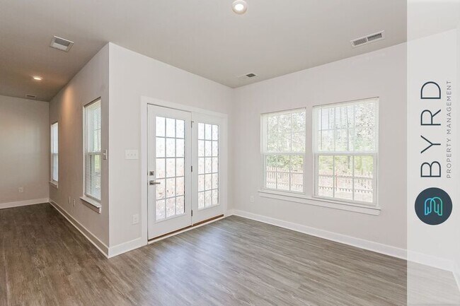 Building Photo - 9206 Miranda Ln