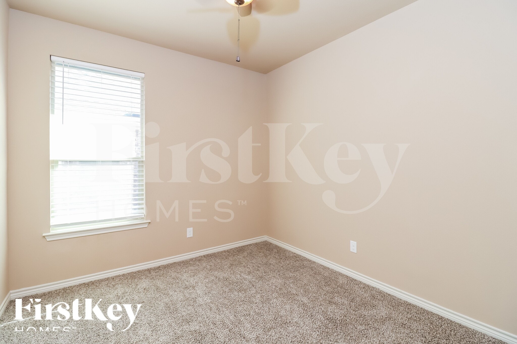 Building Photo - 1005 Destrehan Dr