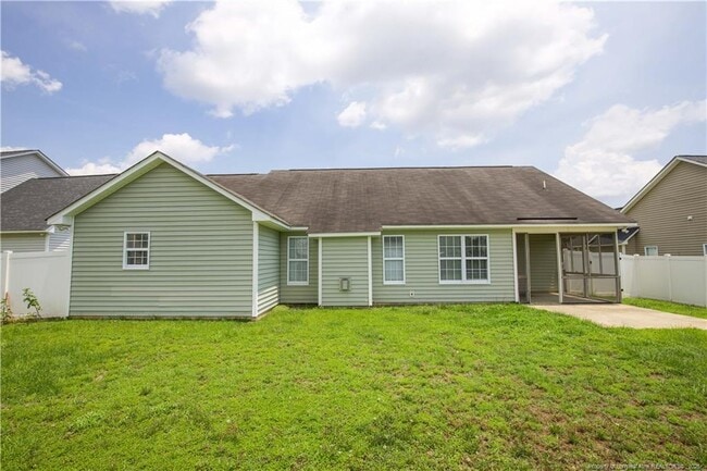 Building Photo - 196 Lochwood Dr