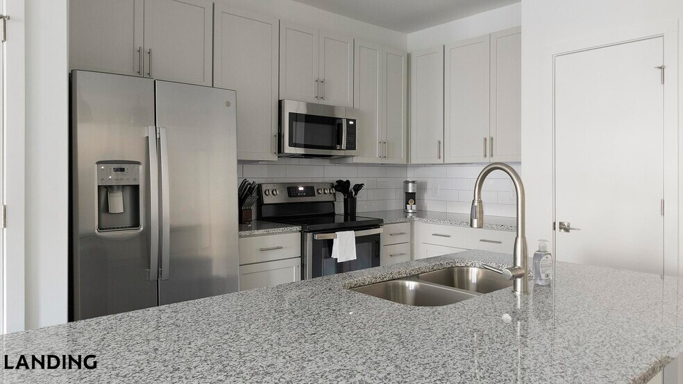 Building Photo - 2110 Birkhall St