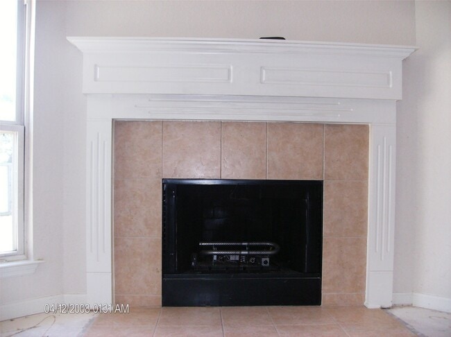 Building Photo - 17202 Timber Cliff Ct