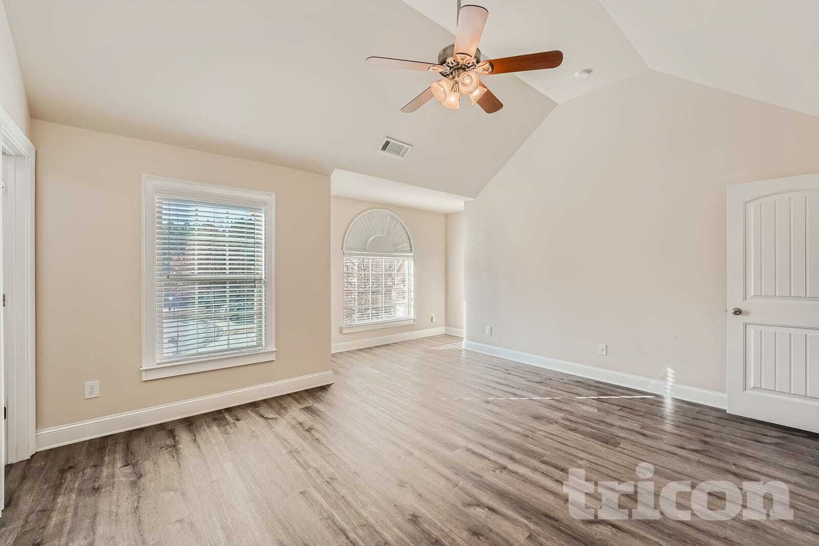 Building Photo - 296 Prescott Dr