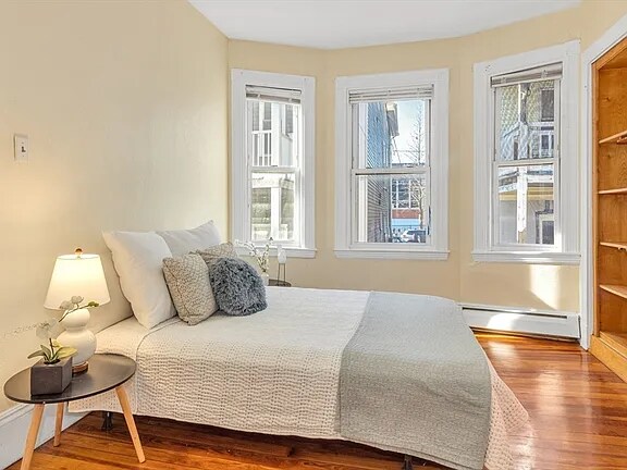 Building Photo - 6 Priesing St