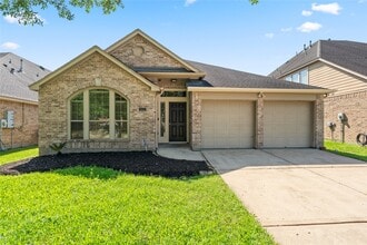 Building Photo - 4423 Long Creek Dr