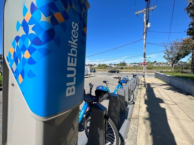 Building Photo - 71 W Eagle St