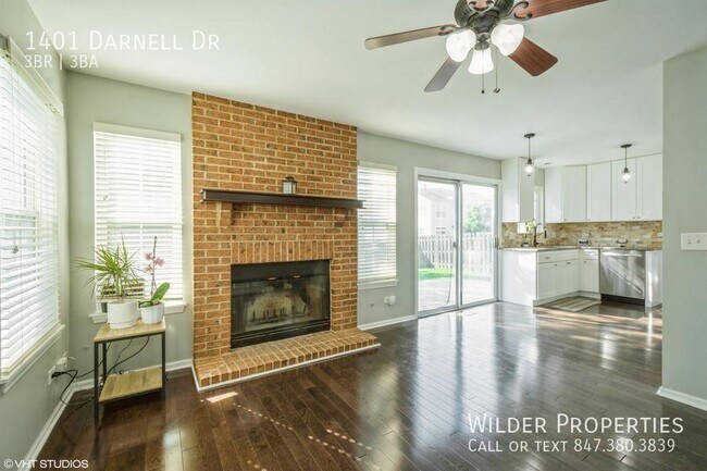 Building Photo - 1401 Darnell Dr