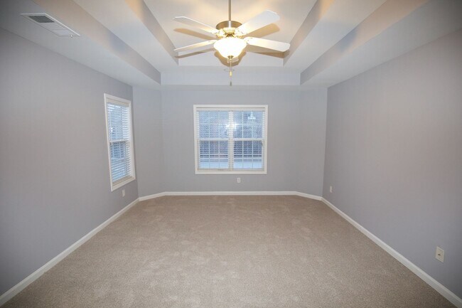 Building Photo - 7897 The Lakes Point