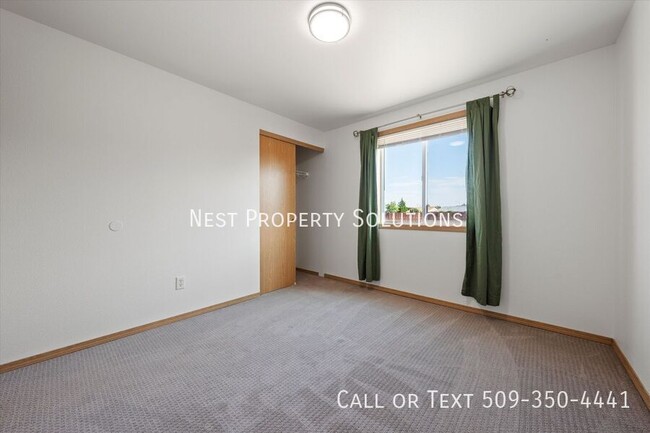 Building Photo - 416 E Linden Ave