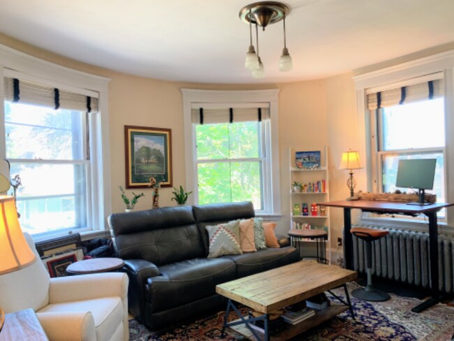 Building Photo - 9 Braemore Rd