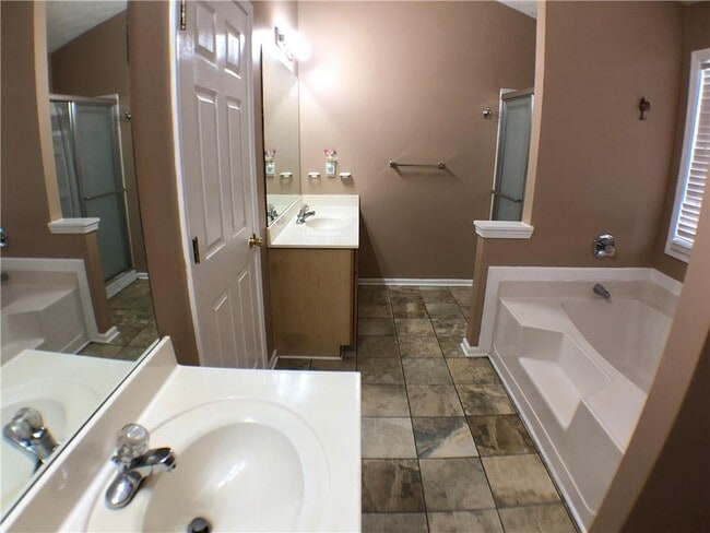 Building Photo - 3337 Baymount Way