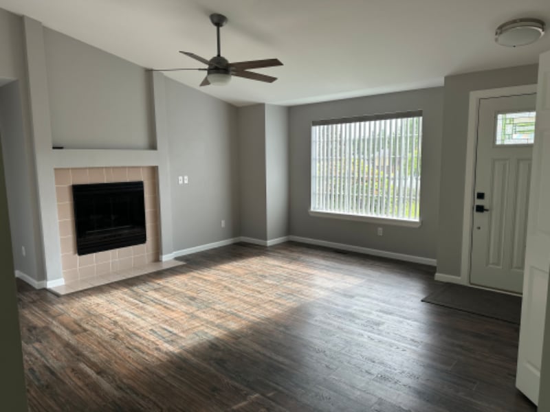 Building Photo - 12015 200th Ave Ct E