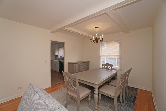 Building Photo - 580 Ivy Ct