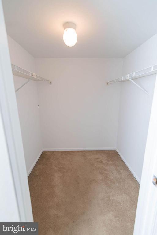 Building Photo - 239 Oakridge Dr