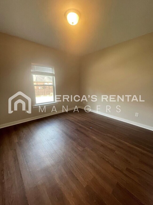 Building Photo - 15522 Crimson Rdg Cir