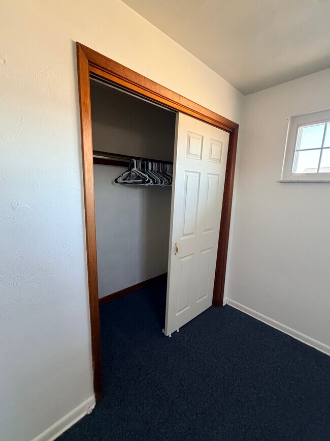 Building Photo - Greenwood Estates