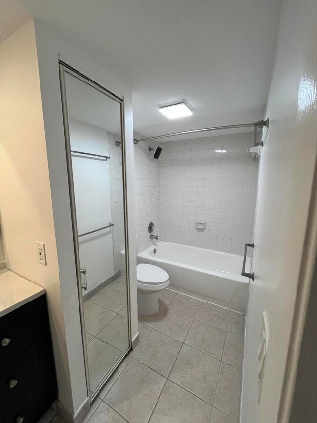 Building Photo - 4604 46th Way