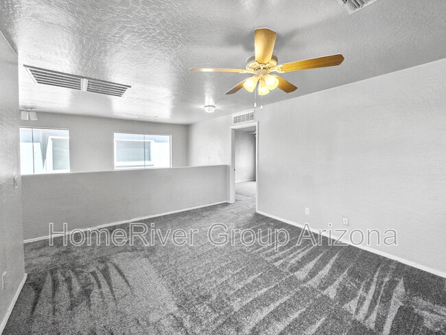 Building Photo - 11365 W Yuma St
