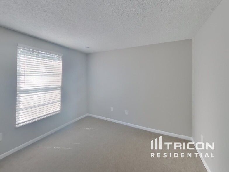 Building Photo - 3119 Sandspur Dr
