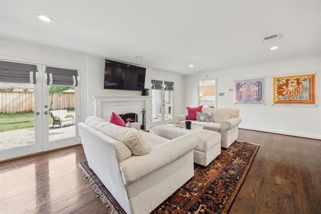 Building Photo - 6505 Woodland Dr
