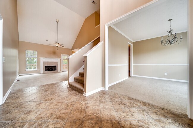 Building Photo - 107 Havenwood Ct