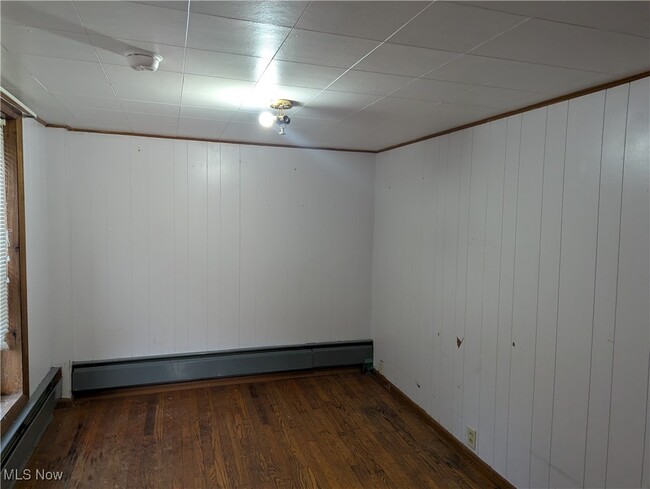 Building Photo - 15401 Madison Rd