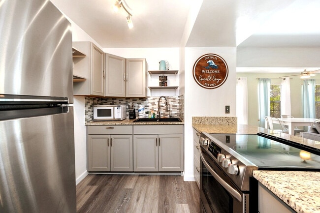 Building Photo - 4000 Gulf Terrace Dr